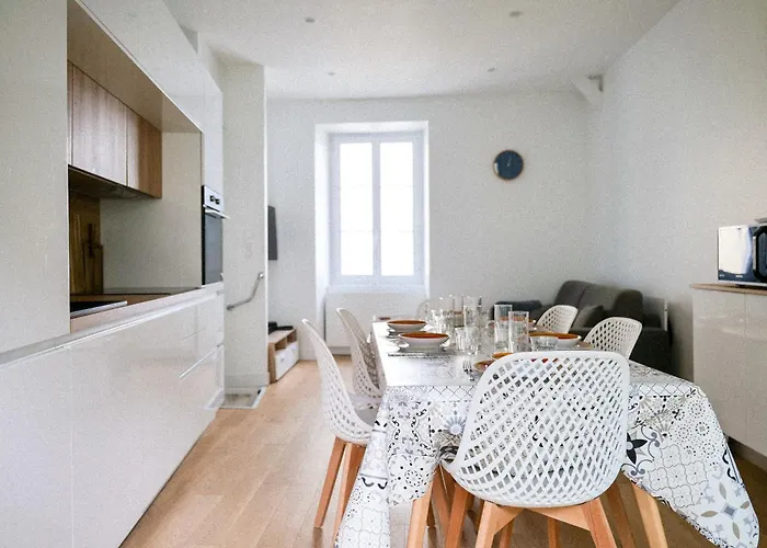 Maison Sur Le Port - 6 Couchages - Patio בית נופש